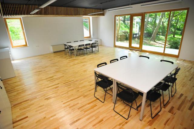 Youth Hostel Ajdovščina Eksteriør billede